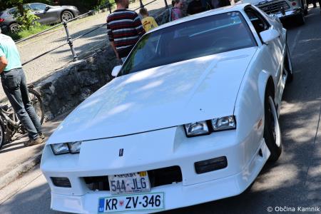 Mednarodna revija starodobnikov v Kamnik privabila ljubitelje klasičnih vozil (36)